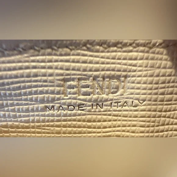 🔥Authentic Fendi Pink & Gray Monster Wallet – Excellent Condition – Full Set🔥 - Picture 4 of 6